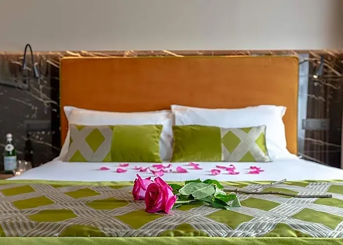 Neman Maison Experience I Pantheon Отель типа "постель и завтрак" 4*